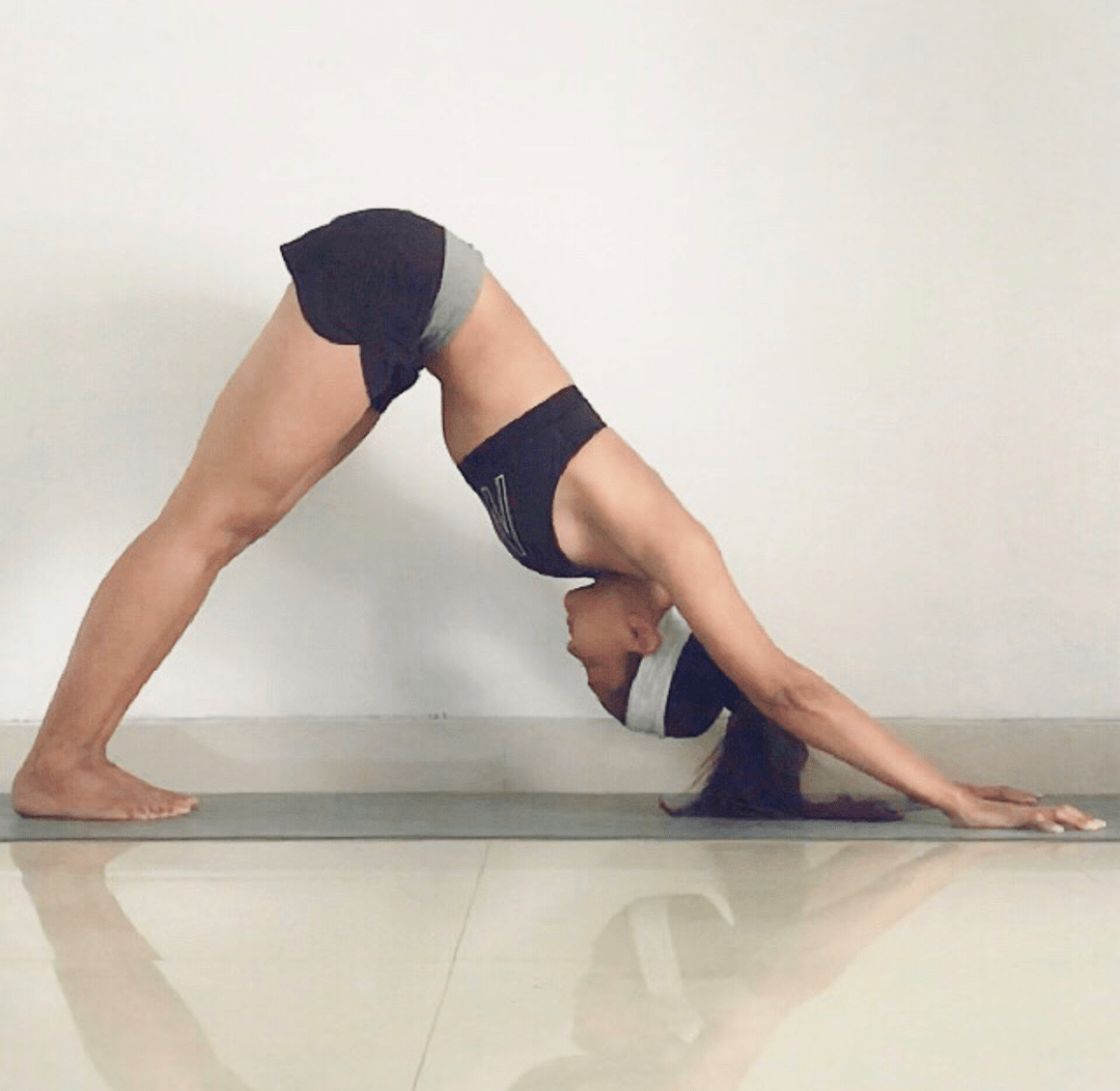 8个瑜伽体式纤细双臂、美化上背,让女人更年轻!(图5) 8个瑜伽体式纤细双臂、美化上背,让女人更年轻!(图5)